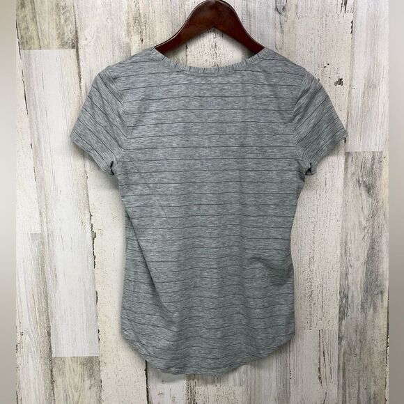 Lululemon Love Tee V Heathered Light Gray with Stripes Womens XS 4 - Picture 2 of 4